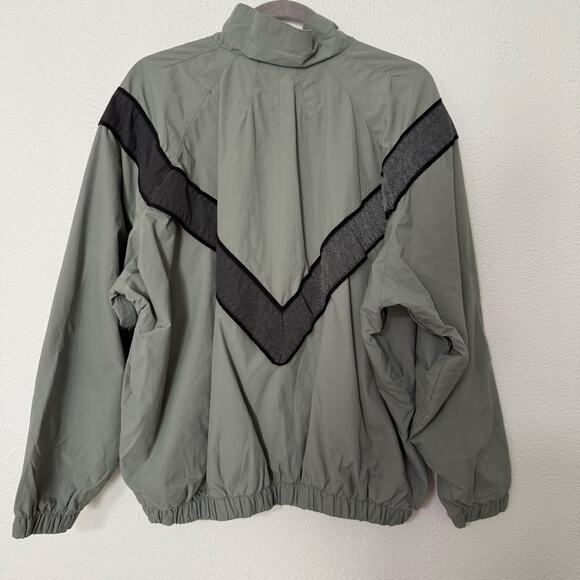 US Army IPFU Men's Gray Physical Fitness Training Jacket Size Large Short - Picture 12 of 14